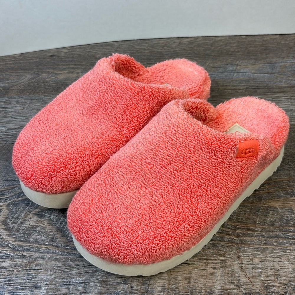 Ugg Fuzz Sugar Terry Slides Size 6 - image 1